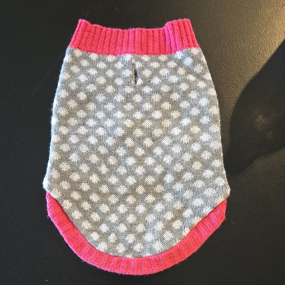 Cozy Polka Dot Dog Sweater in Gray and Pink Size Medium
